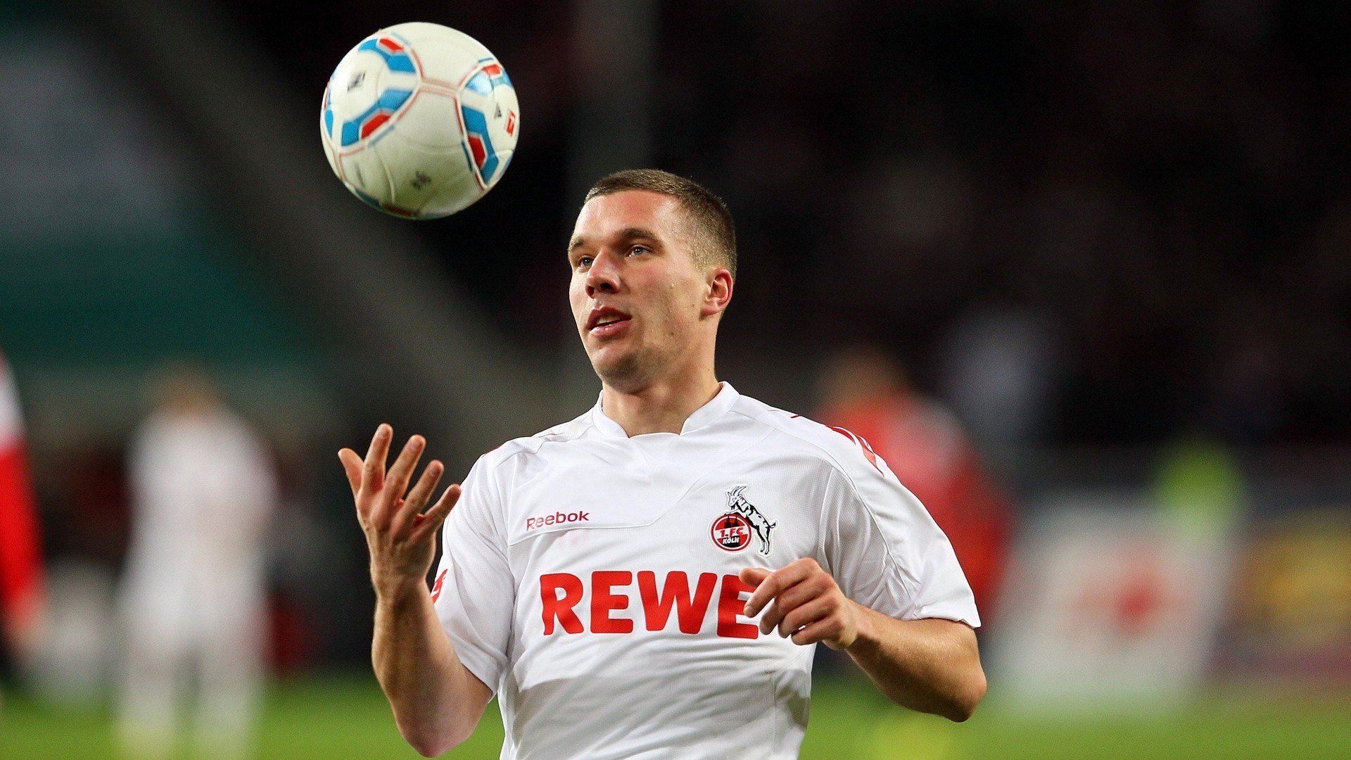 赛道上的逆袭，红牛翻盘雷诺，诺里斯刷新纪录之夜